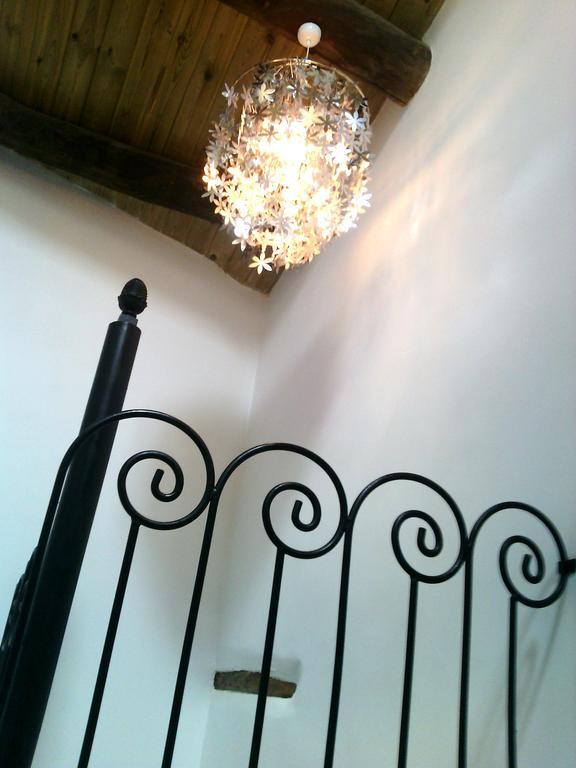 La Casina De Piedra Encanto - Parte Antigua De Caces Kamer foto