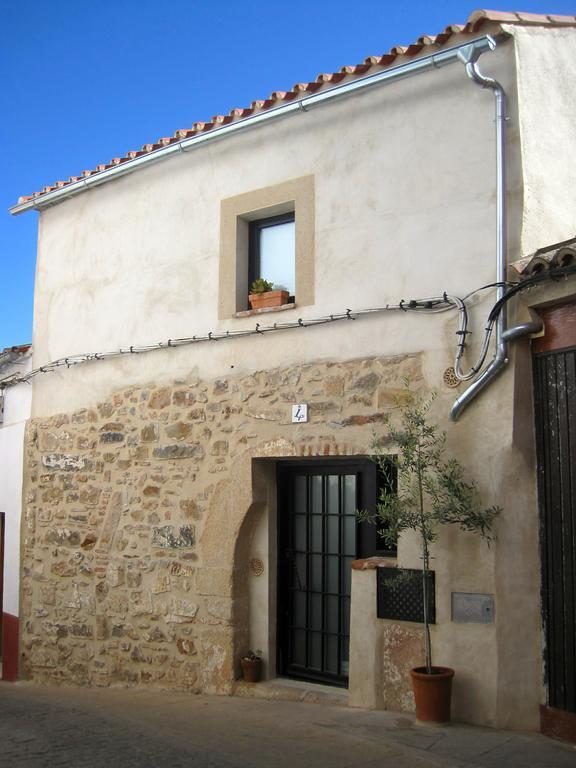 La Casina De Piedra Encanto - Parte Antigua De Caces Buitenkant foto